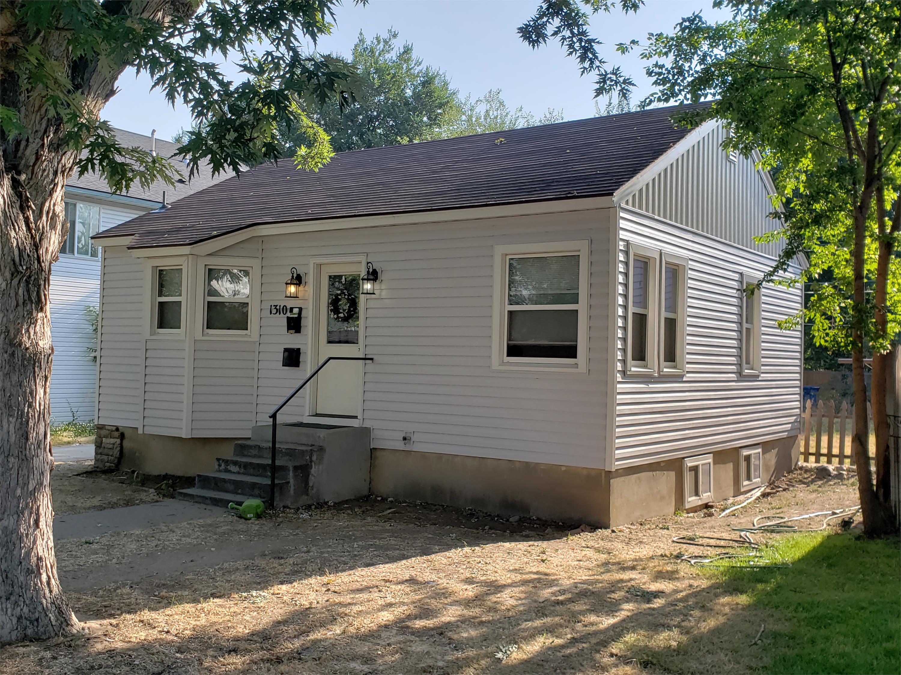 1310  1/2 Euclid Ave