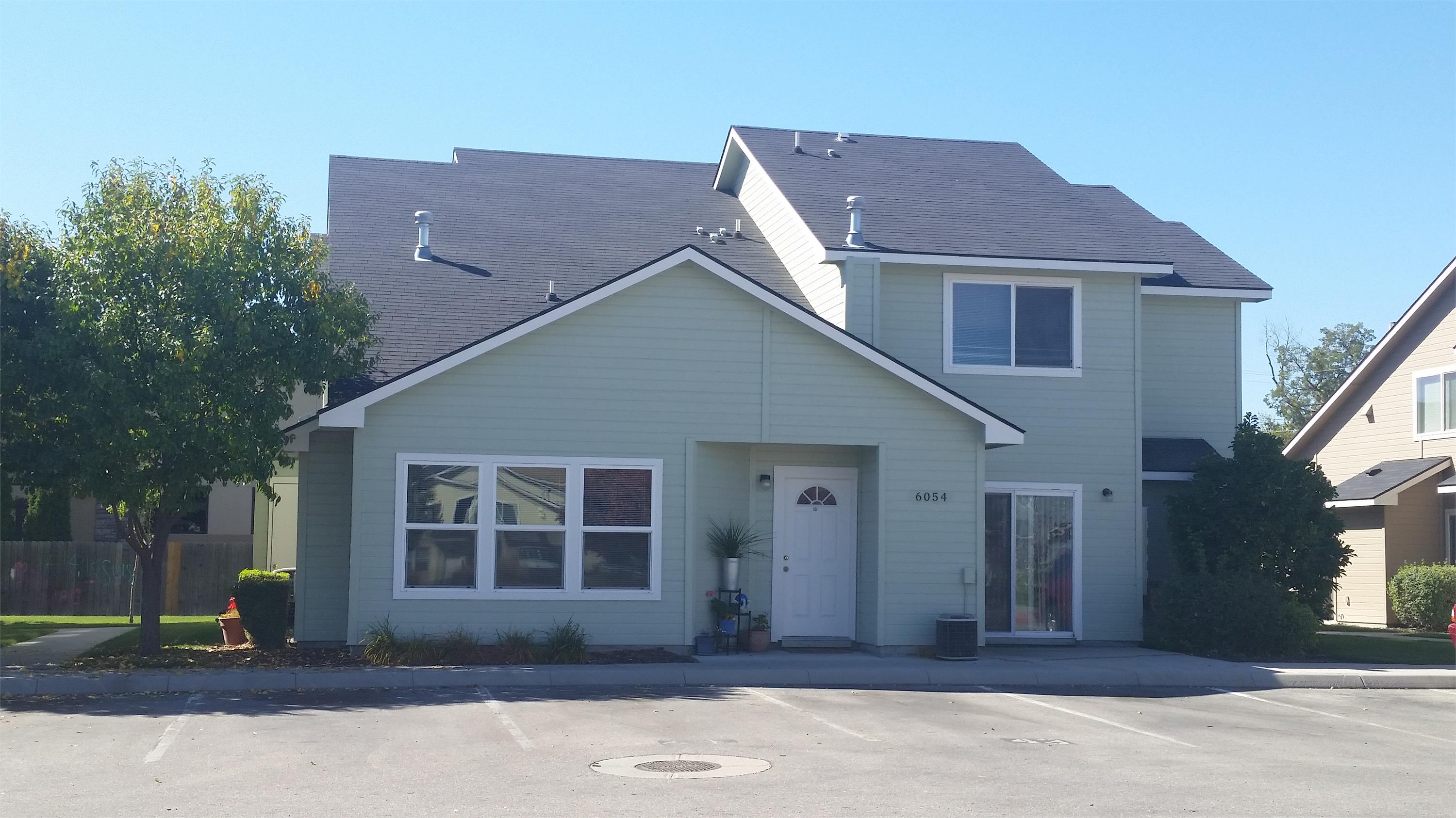 6054 W Port Pl - 101