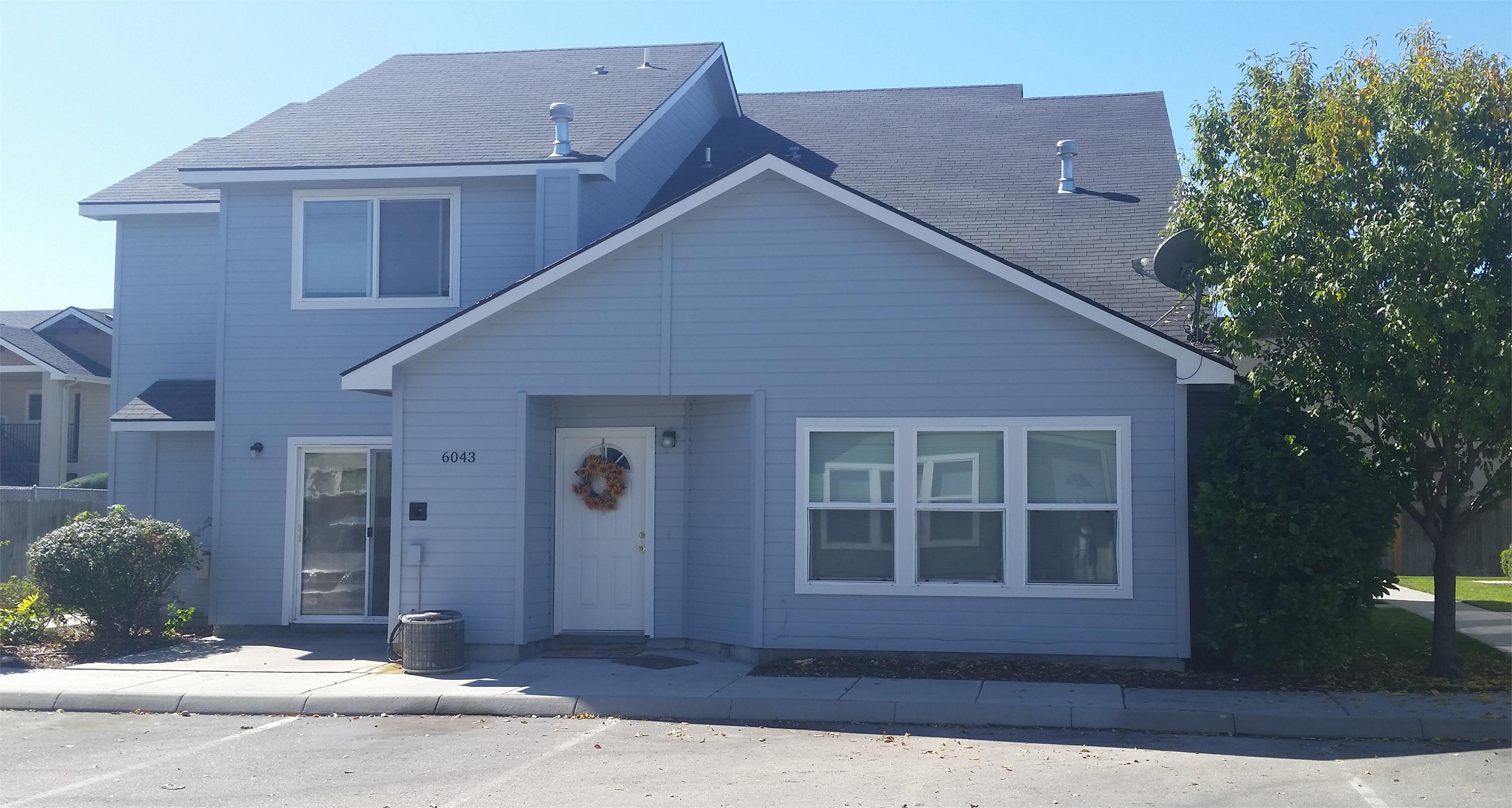 6043 W PORT PL APT 104