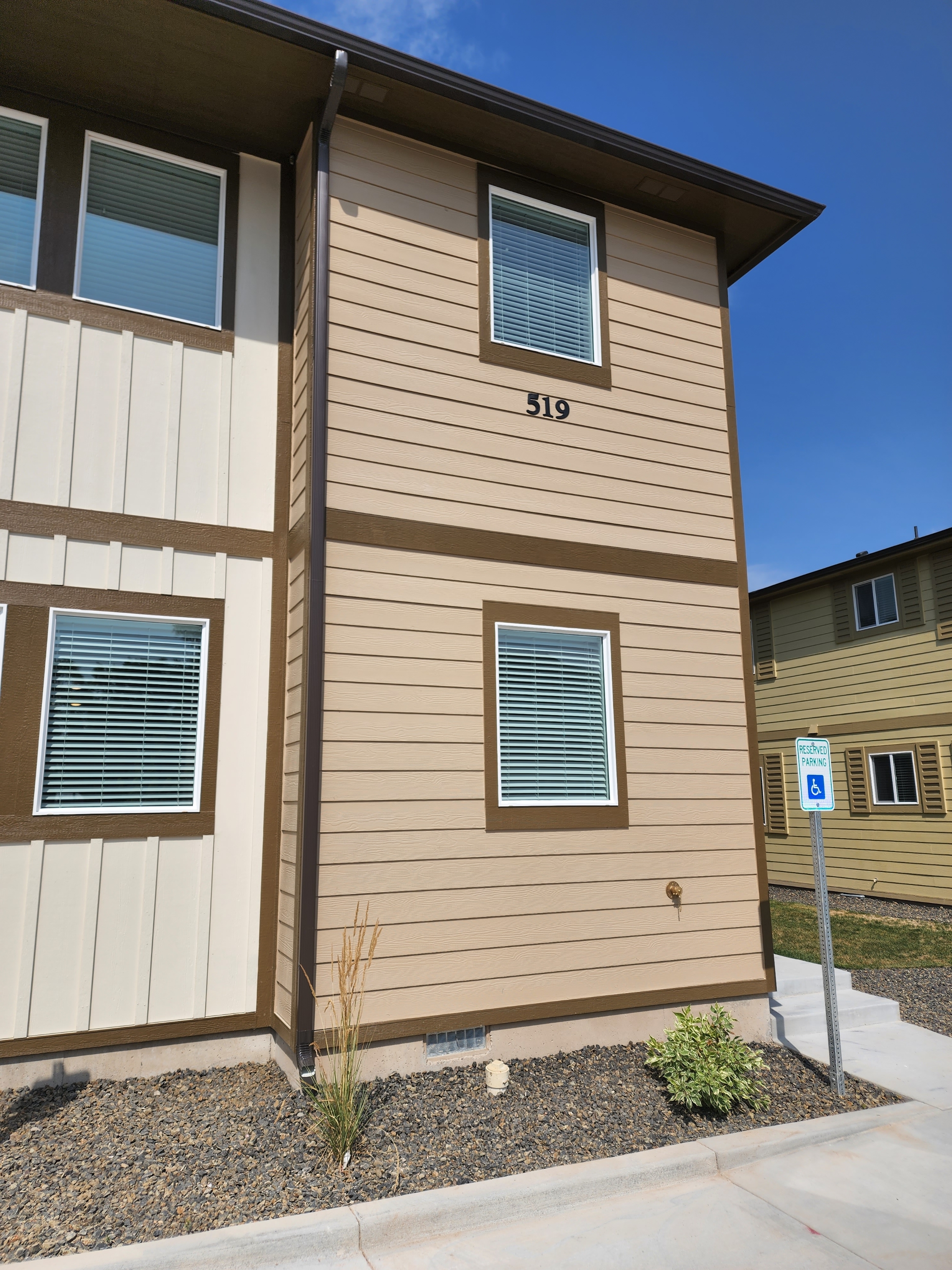 519 Borah Avenue West - 4
